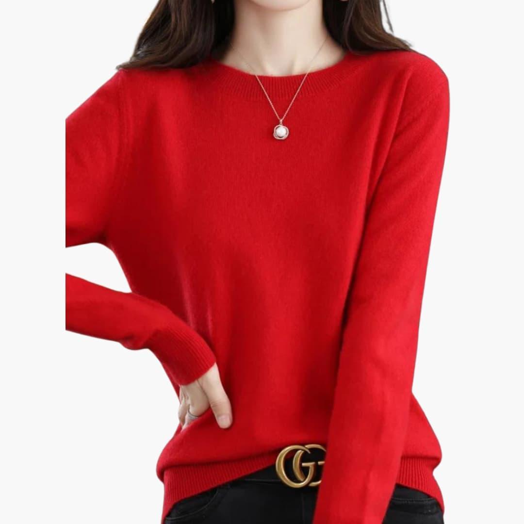 Women’s Chunky Knit Sweater with Long Sleeves and Round Neckline