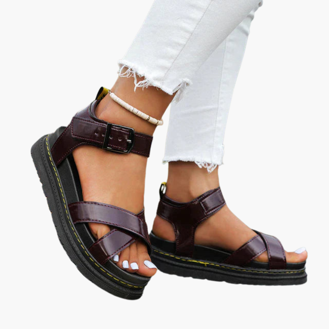 Women’s Sports Sandals with Adjustable Straps and Open Design