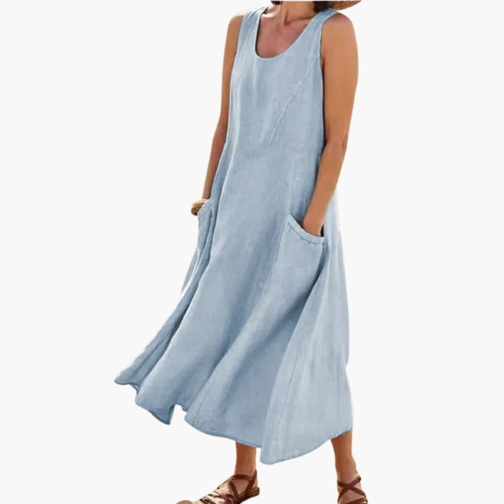 Women’s midi dress with scoop neckline and patch pockets