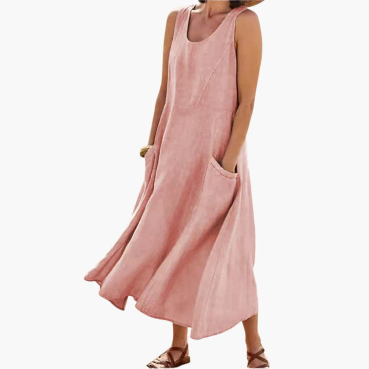 Women’s midi dress with scoop neckline and patch pockets