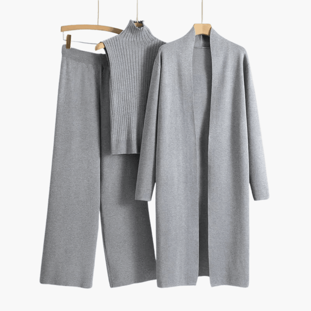 Women’s Three-Piece Knit Loungewear Set with Relaxed Fit