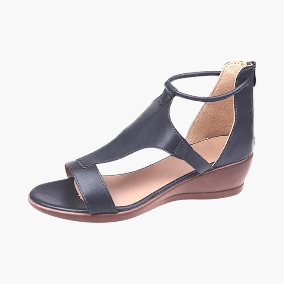 Women’s Sandals with Adjustable Straps and Cushioned Sole